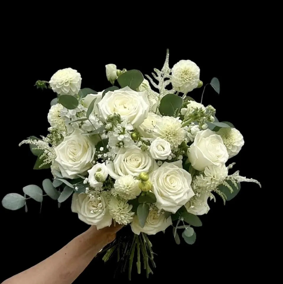 Flowers by Rey — wedding bouquet, photograph 055