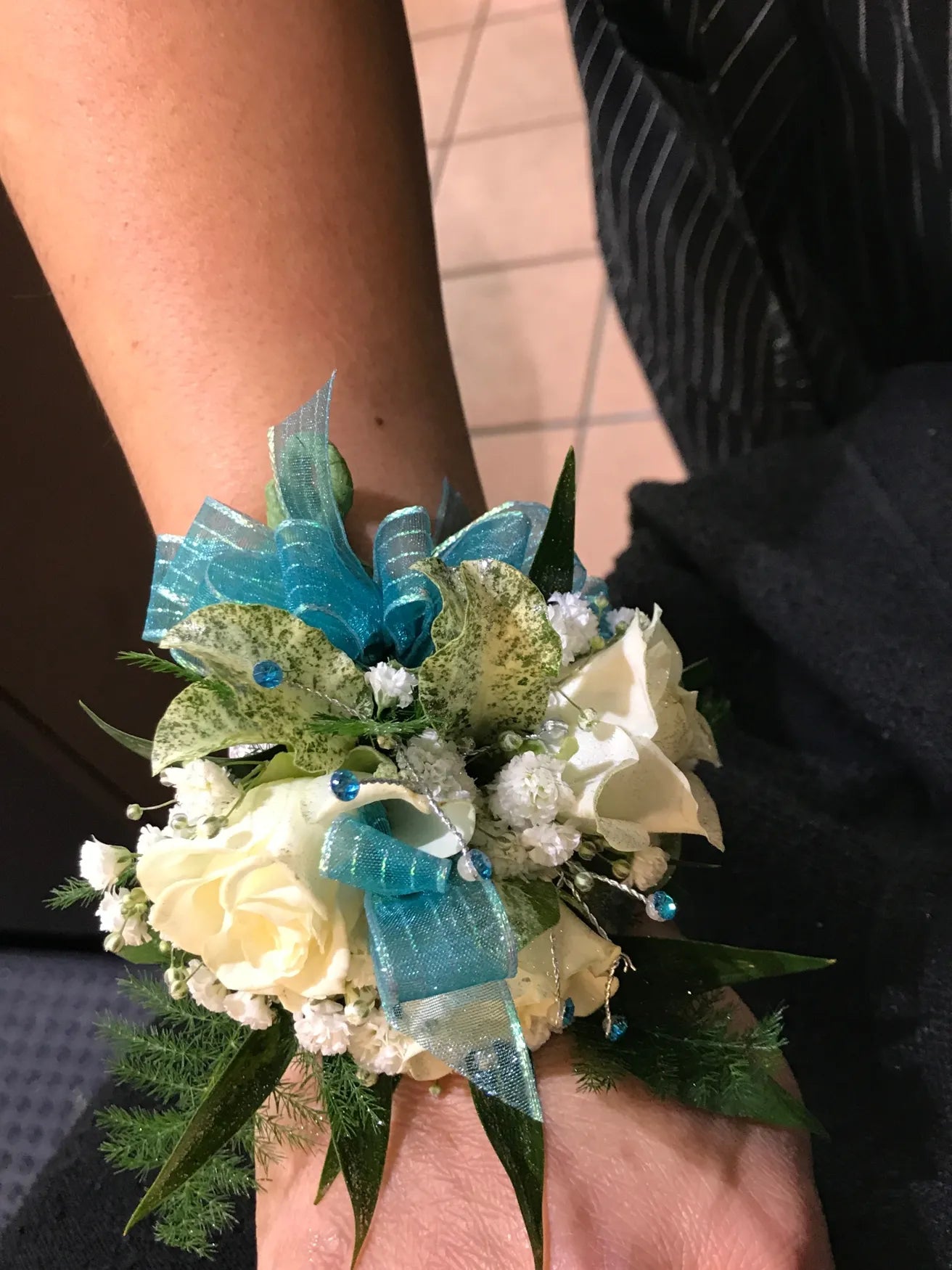 Flowers by Rey — corsage or boutonniere, photograph 061