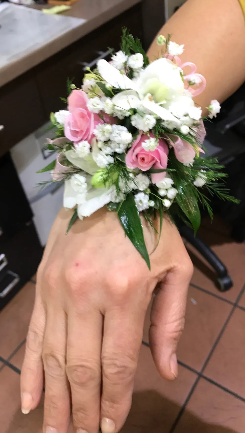 Flowers by Rey — corsage or boutonniere, photograph 068