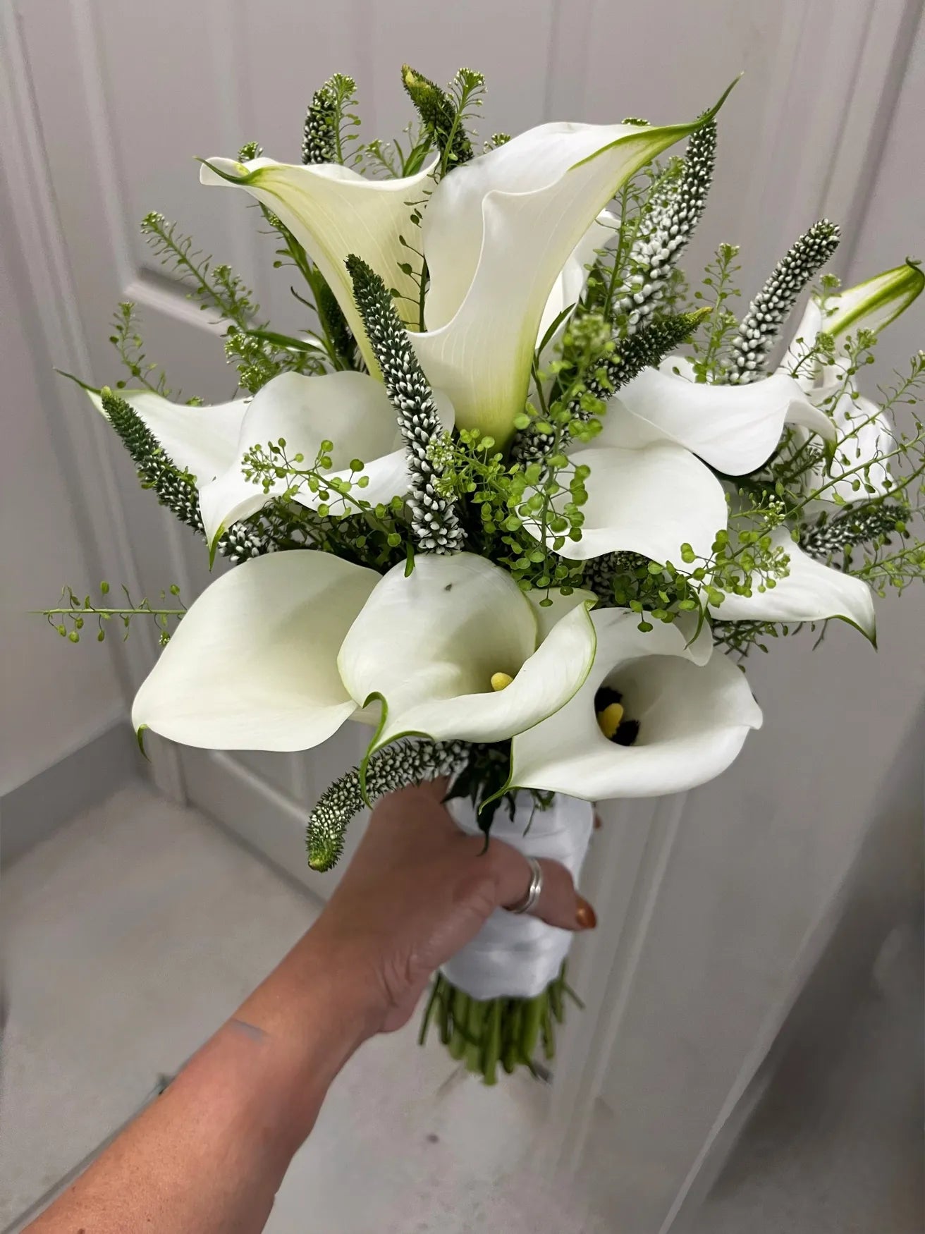 Flowers by Rey — wedding bouquet, photograph 130