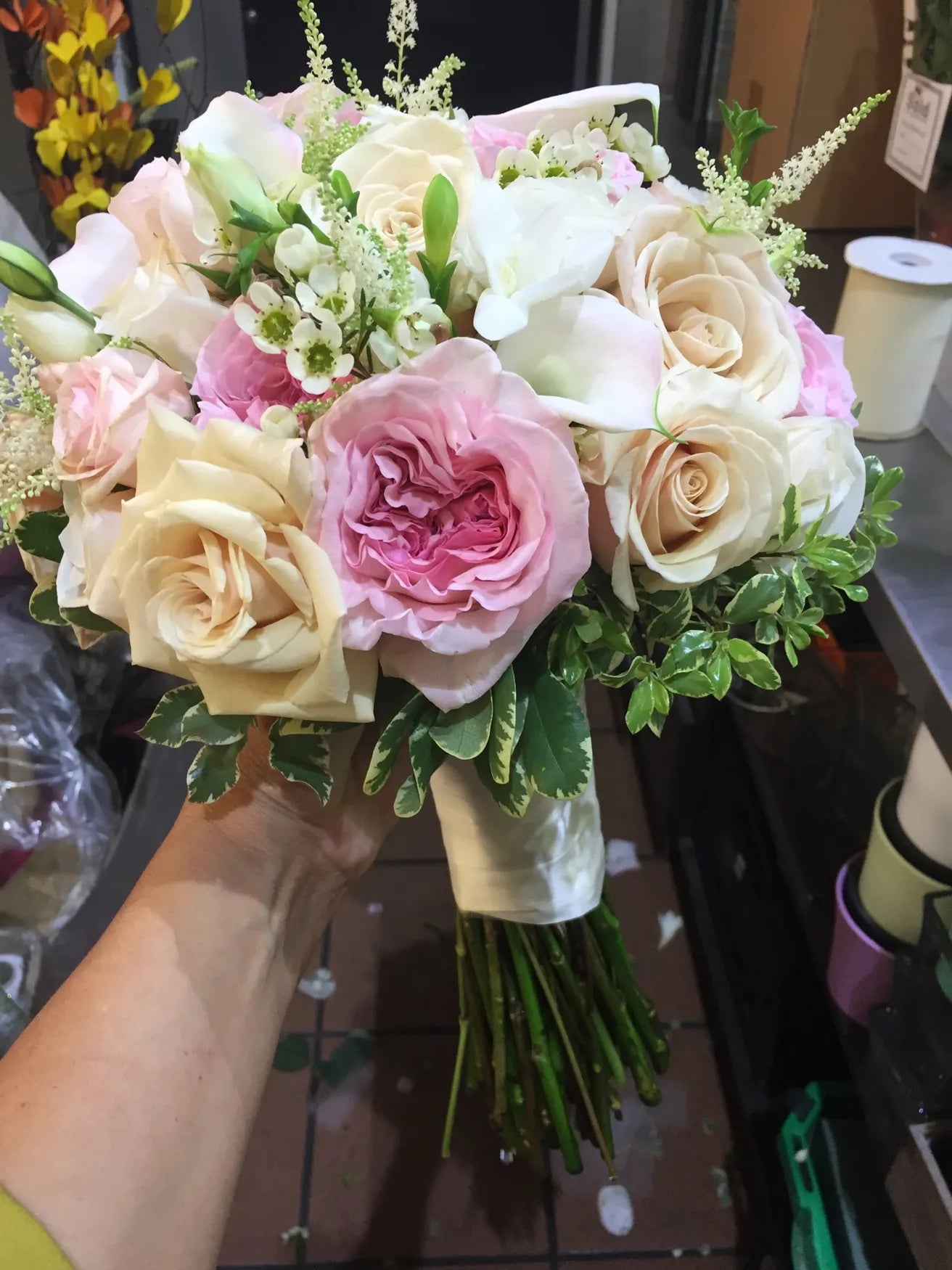 Flowers by Rey — wedding bouquet, photograph 003