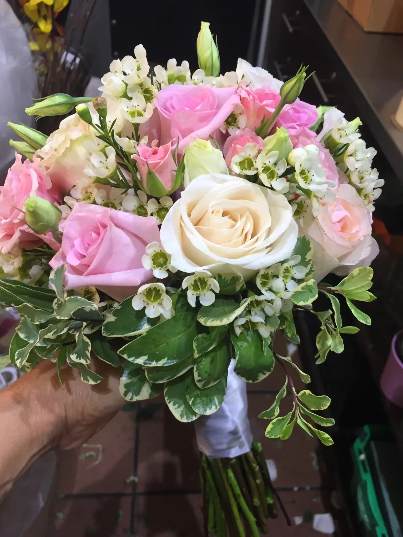 Flowers by Rey — wedding bouquet, photograph 007
