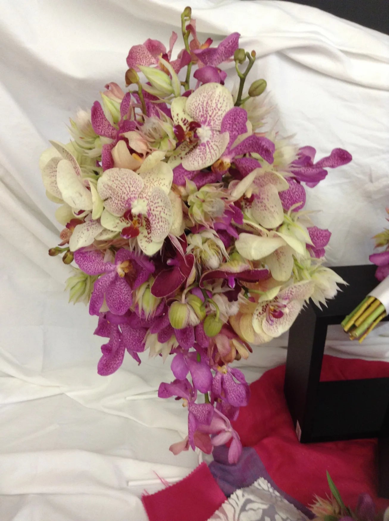 Flowers by Rey — wedding bouquet, photograph 025