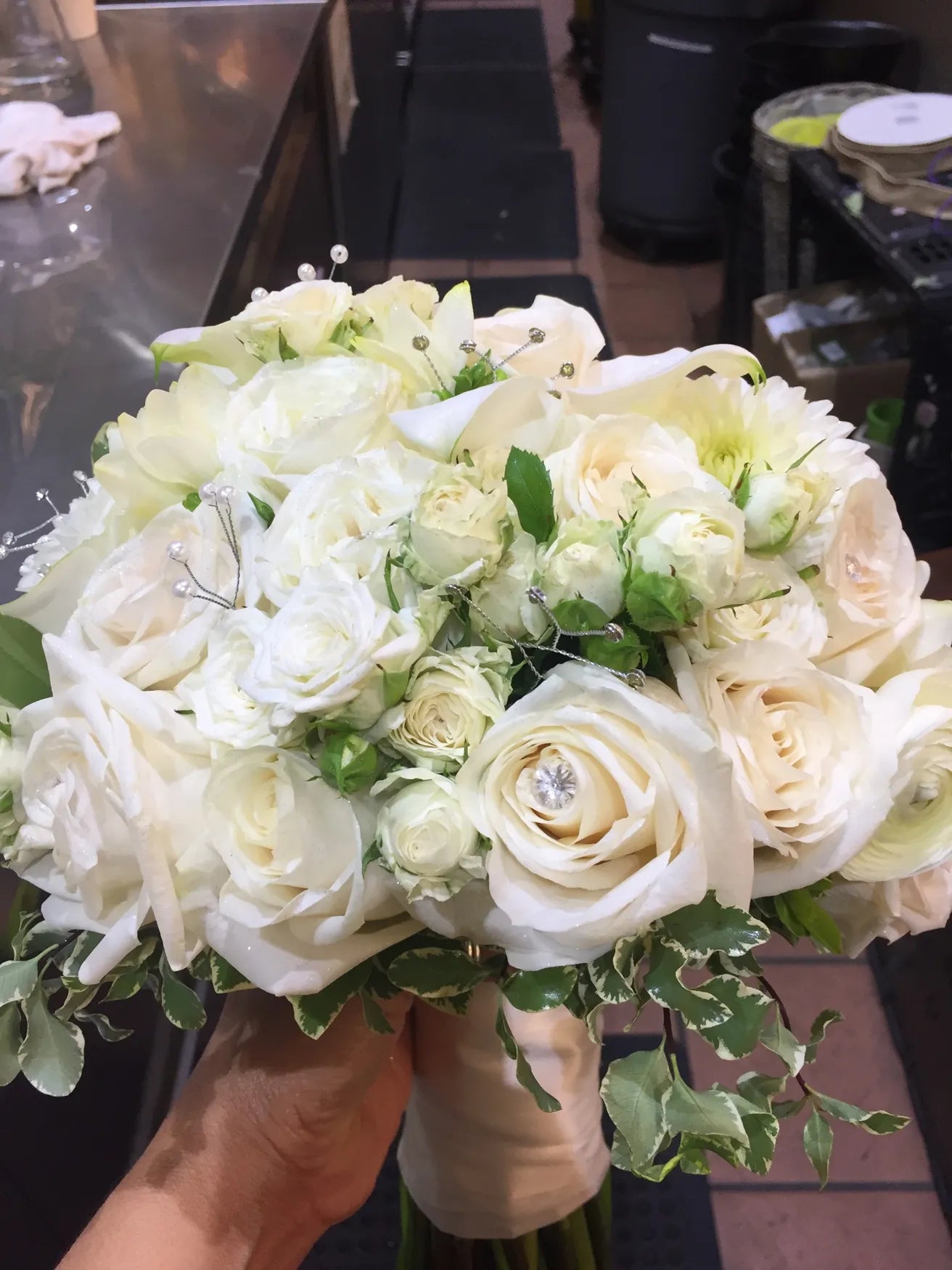 Flowers by Rey — wedding bouquet, photograph 037