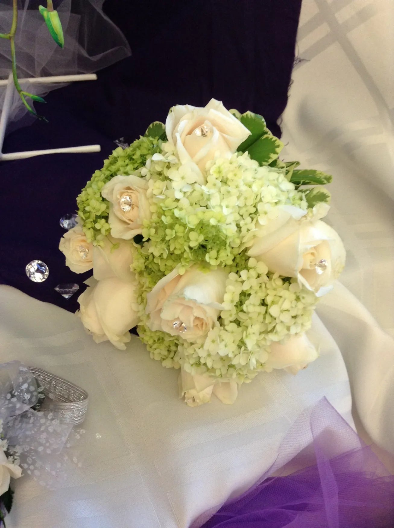 Flowers by Rey — wedding bouquet, photograph 040