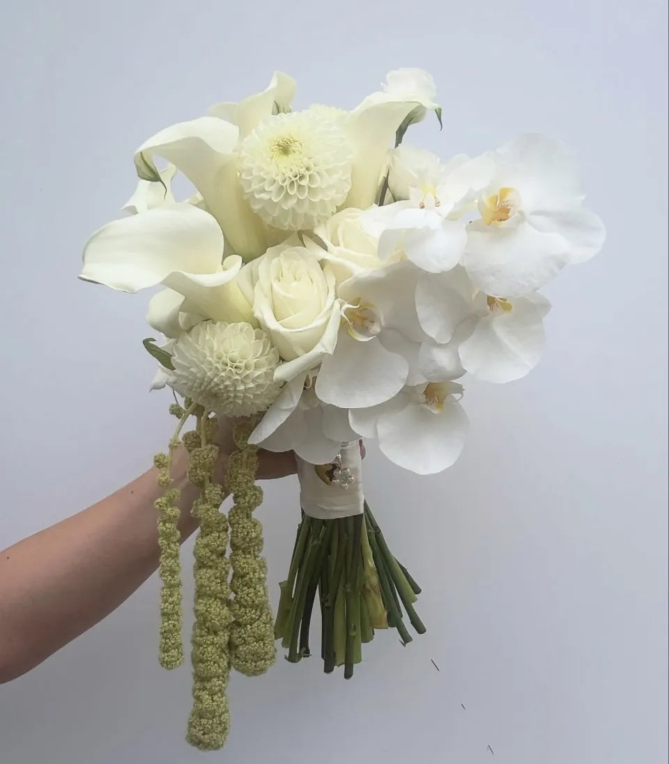 Flowers by Rey — wedding bouquet, photograph 051