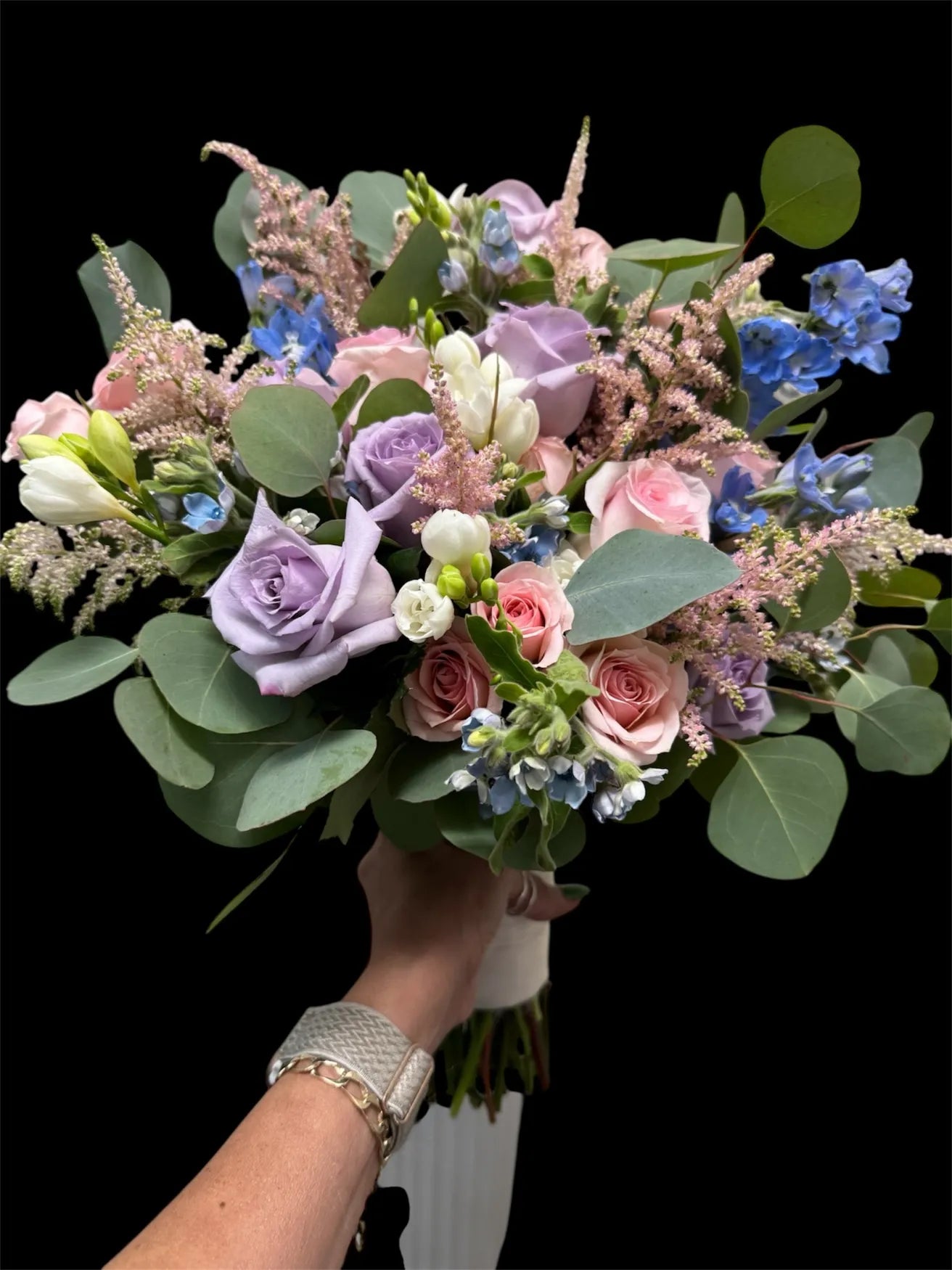 Flowers by Rey — wedding bouquet, photograph 058