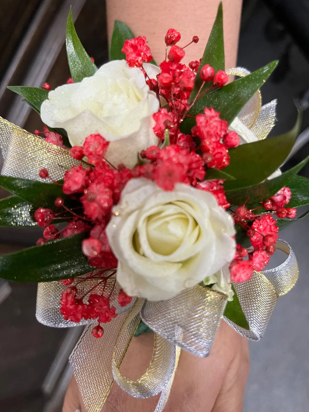 Flowers by Rey — corsage or boutonniere, photograph 075