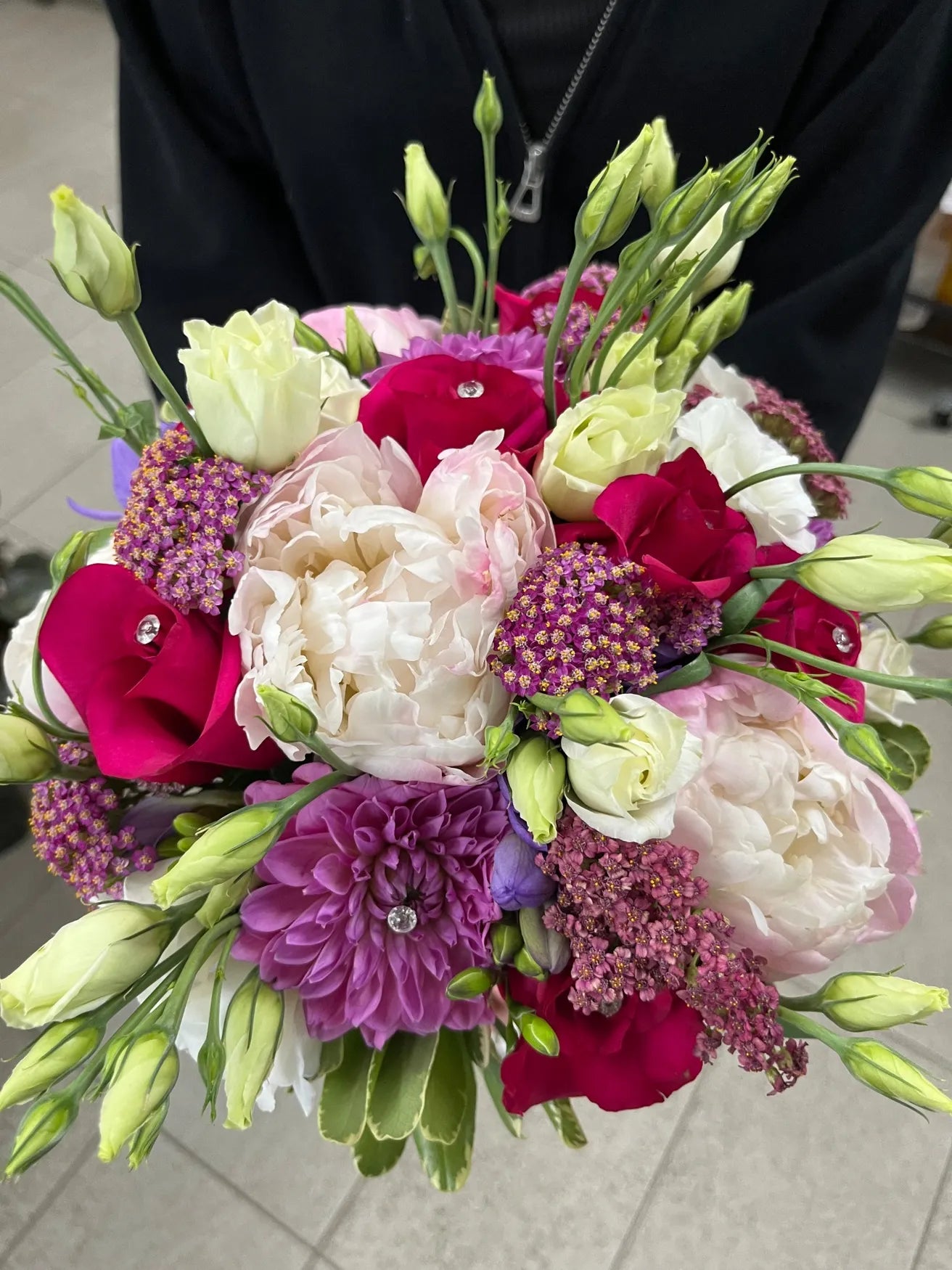 Flowers by Rey — wedding bouquet, photograph 077
