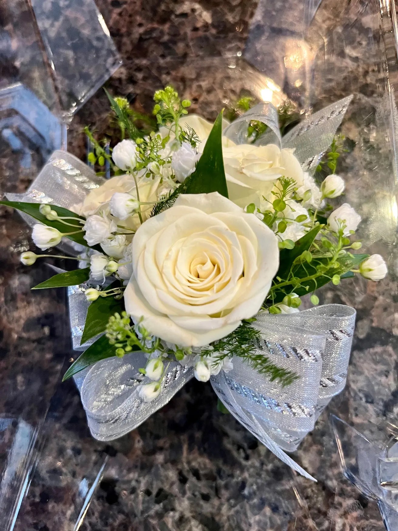 Flowers by Rey — corsage or boutonniere, photograph 078