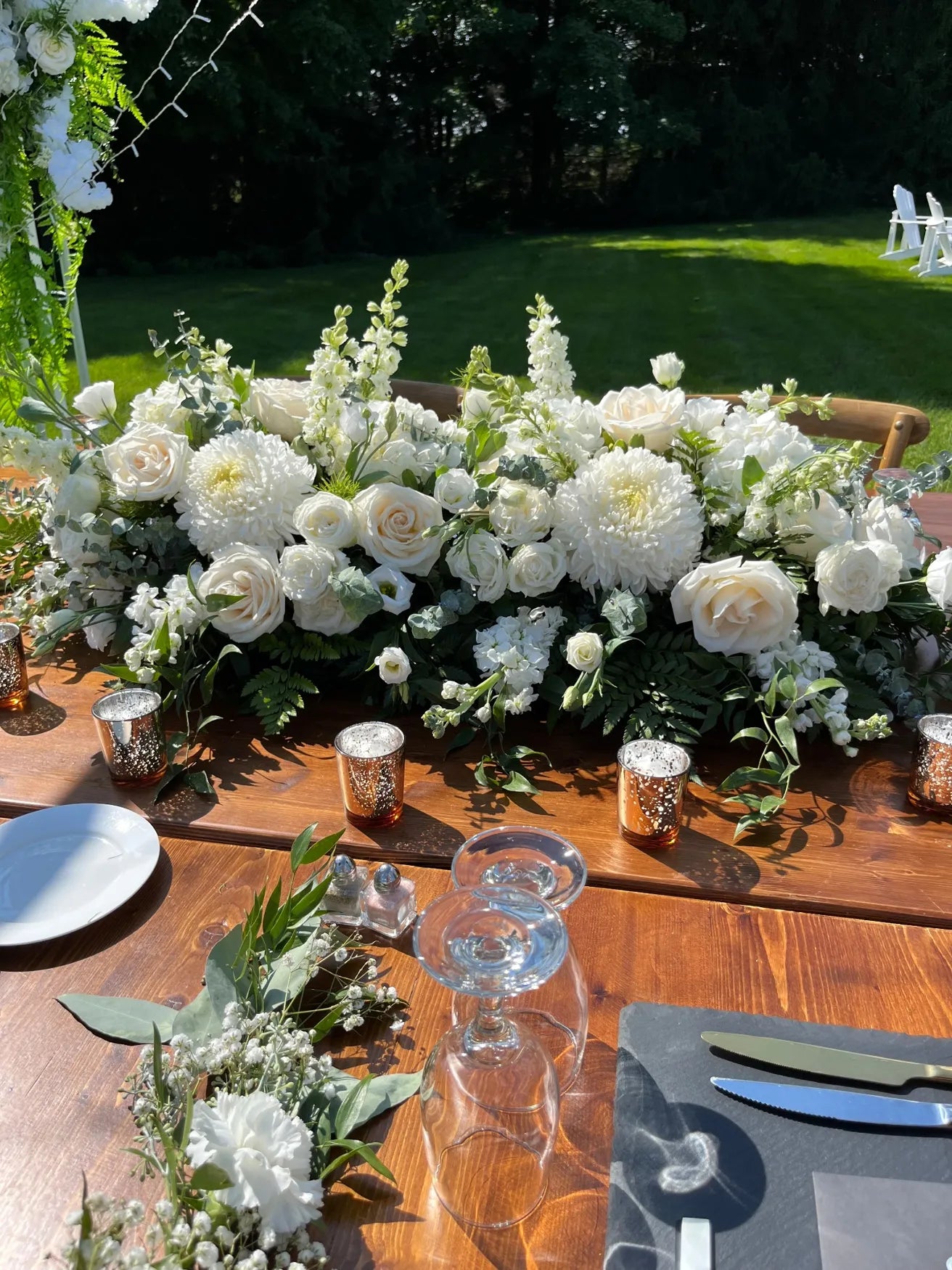 Flowers by Rey — wedding floral installation, photograph 108